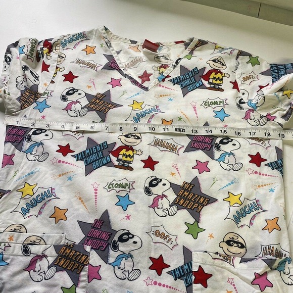 Peanuts Medical scrub top sz xs - Picture 8 of 9